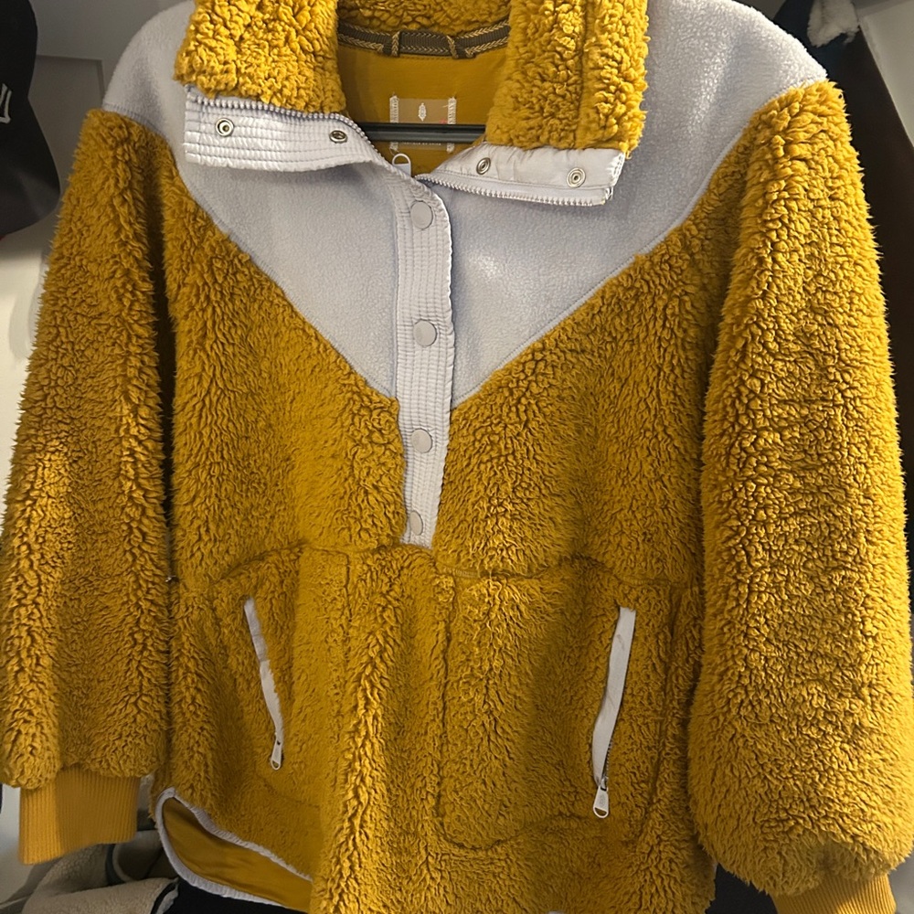 Free People Movement- fall to rise fleece pullover quarter zip - size XS